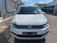 Gebraucht VW Touran Highline 190 PS (139 kW) 2019 Pure white Van / Kleinbus