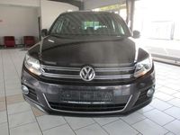Gebraucht VW Tiguan LOUNGE 140 PS (102 kW) 2015 Grau SUV