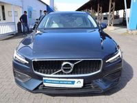 Gebraucht Volvo V60 Core 197 PS (144 kW) 2022 Denim blue Kombi
