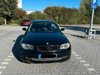 Gebraucht BMW 116 122 PS (89 kW) 2008 Schwarz Kleinwagen