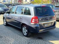 Second-hand Opel Zafira Edition 140 CP (102 kW) 2009 Albastru Monovolum