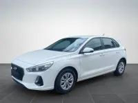 Gebraucht Hyundai i30 Select 120 PS (88 kW) 2017 Weiß Limousine