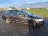 Gebraucht VW Passat 150 PS (110 kW) 2010 Andere farben Kombi