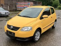 Gebraucht VW Fox 54 PS (39 kW) 2005 Gelb Kleinwagen