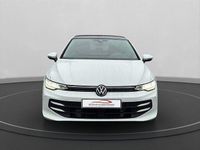 Gebraucht VW Golf VIII Life 116 PS (85 kW) 2024 Pure white Limousine