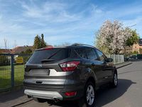 Gebraucht Ford Kuga Titanium 182 PS (133 kW) 2018 Grau SUV