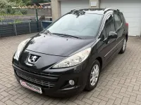 Gebraucht Peugeot 207 Tendance 95 PS (69 kW) 2012 Schwarz obsidien mitschutzlack Kombi
