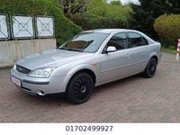 Gebraucht Ford Mondeo Ghia 125 PS (91 kW) 2001 Silber Limousine