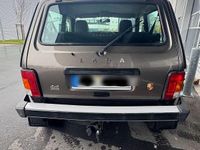Gebraucht Lada niva 83 PS (61 kW) 2022 Bronze SUV