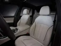 Gebraucht BMW X5 M M Sport 530 PS (389 kW) 2024 Mineralweiß metallic (metallic) SUV