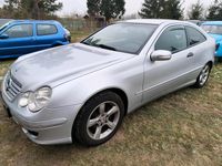 Gebraucht Mercedes C180 143 PS (105 kW) 2004 Silber Coupé