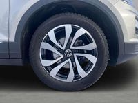 Gebraucht VW T-Roc Cabriolet Active 150 PS (110 kW) 2021 Ivory silver metallic Cabrio