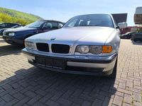 Second-hand BMW 728 193 CP (141 kW) 2000 Argintiu Berlinǎ