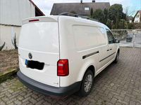 Używany VW Caddy Maxi 102 KM (75 kW) 2020 Biały Minivan