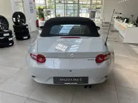 Neu Mazda MX5 Exclusive-Line 132 PS (97 kW) 2026 Aero gray m Cabrio