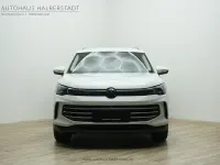 Gebraucht VW Tiguan IQ Drive 150 PS (110 kW) 2024 Pure white SUV