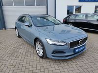 Gebraucht Volvo V90 Momentum 197 PS (144 kW) 2022 Grau Kombi