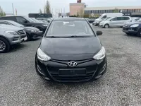 Gebraucht Hyundai i20 Classic 86 PS (63 kW) 2015 Schwarz Kleinwagen