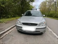 Gebraucht Ford Mondeo 125 PS (91 kW) 2001 Silber Limousine