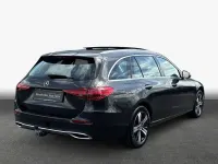 Gebraucht Mercedes C300 Avantgarde 204 PS (150 kW) 2025 Grau Kombi