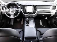 Gebraucht Volvo XC60 Plus 197 PS (144 kW) 2023 Schwarz SUV