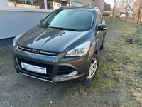 Gebraucht Ford Kuga Titanium 150 PS (110 kW) 2016 Grau SUV