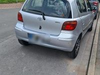 Gebraucht Toyota Yaris 87 PS (63 kW) 2004 Silber Kleinwagen