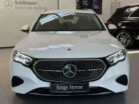 Gebraucht Mercedes E220 Avantgarde 197 PS (144 kW) 2025 Unilack polarweiß Kombi