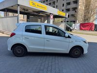 Gebraucht Mitsubishi Space Star Basis 71 PS (52 kW) 2020 Weiß Kleinwagen