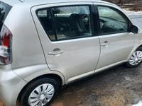 Gebraucht Daihatsu Sirion 90 PS (66 kW) 2010 Grau Kleinwagen