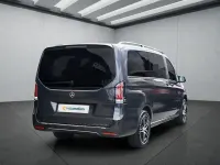 Gebraucht Mercedes V300 237 PS (174 kW) 2025 Grau Van / Kleinbus