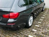 Gebraucht BMW 525 218 PS (160 kW) 2012 Grau Kombi