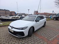 Gebraucht VW Passat R-line 272 PS (200 kW) 2025 Weiß Kombi