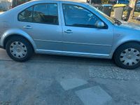 Second-hand VW Bora 150 CP (110 kW) 2000 Argintiu Hatchback