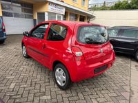 Gebraucht Renault Twingo 58 PS (42 kW) 2011 Hellrot Kleinwagen