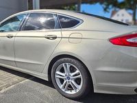 Gebraucht Ford Mondeo Titanium 241 PS (177 kW) 2015 Silber Limousine