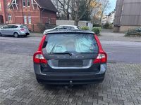 Gebraucht Volvo V70 Kinetic 136 PS (100 kW) 2008 Grau Kombi