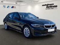 Gebraucht BMW 330e Advantage 292 PS (214 kW) 2022 Schwarz ii Kombi
