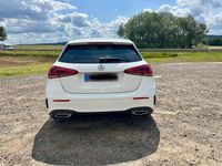 Gebraucht Mercedes A180 116 PS (85 kW) 2019 Weiß Kleinwagen