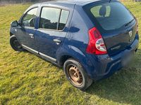 Gebraucht Dacia Sandero 74 PS (54 kW) 2009 Blau Kleinwagen