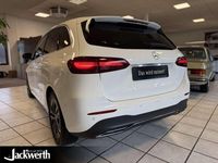 Gebraucht Mercedes B200 Progressive 163 PS (119 kW) 2024 Unilack polarweiß Van / Kleinbus