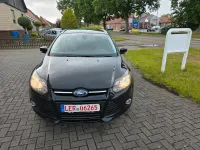 Gebraucht Ford Focus 125 PS (91 kW) 2012 Schwarz Kombi