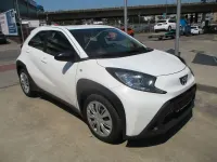 Gebraucht Toyota Aygo X X-play 72 PS (52 kW) 2023 Super (pure) white ii SUV