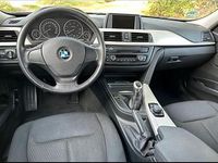 Gebraucht BMW 316 116 PS (85 kW) 2013 Grau Limousine