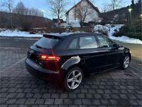 Gebraucht Audi A3 Sportback Sport 190 PS (139 kW) 2019 Schwarz Kleinwagen
