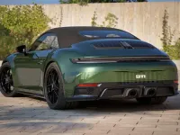 Neu Porsche 992 541 PS (397 kW) 2026 Grün Cabrio