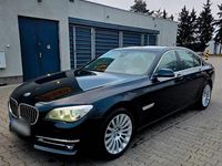 Second-hand BMW 730 258 CP (189 kW) 2014 Negru Berlinǎ