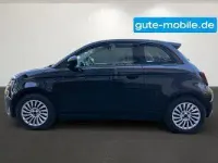 Gebraucht Fiat 500e Action 69 kW (95 PS) 2022 Schwarz Limousine