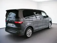 Gebraucht VW Multivan Style 150 PS (110 kW) 2026 Grau Van / Kleinbus
