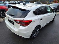 Gebraucht Subaru Impreza Trend 150 PS (110 kW) 2022 Weiss, schwarz foliert Limousine